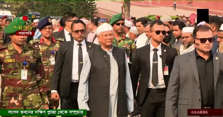 শরিফ ওসমান হাদির জানাজায় প্রধান উপদেষ্টা